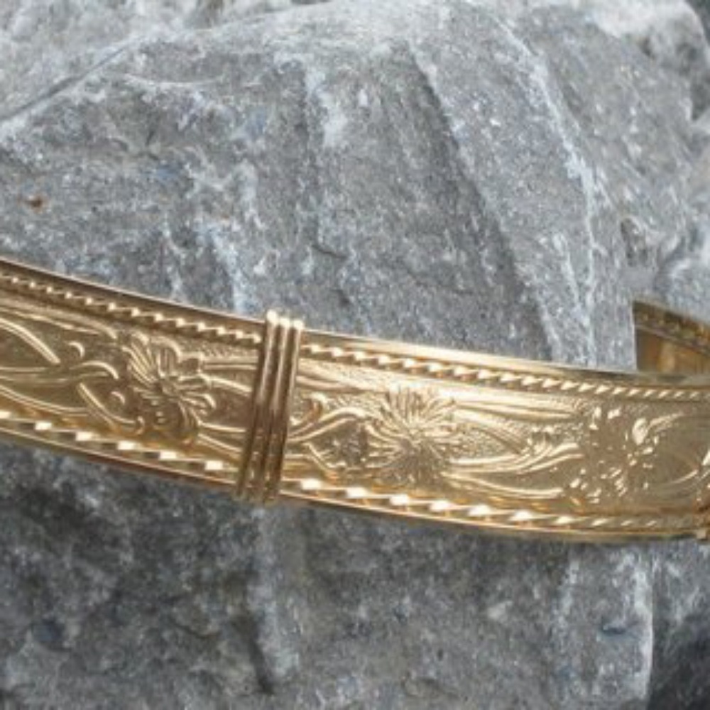 Handmade Gold filled bangle